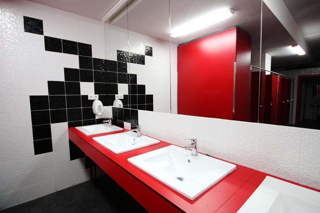 Botxo Gallery - Youth Hostel Bilbao Exteriér fotografie